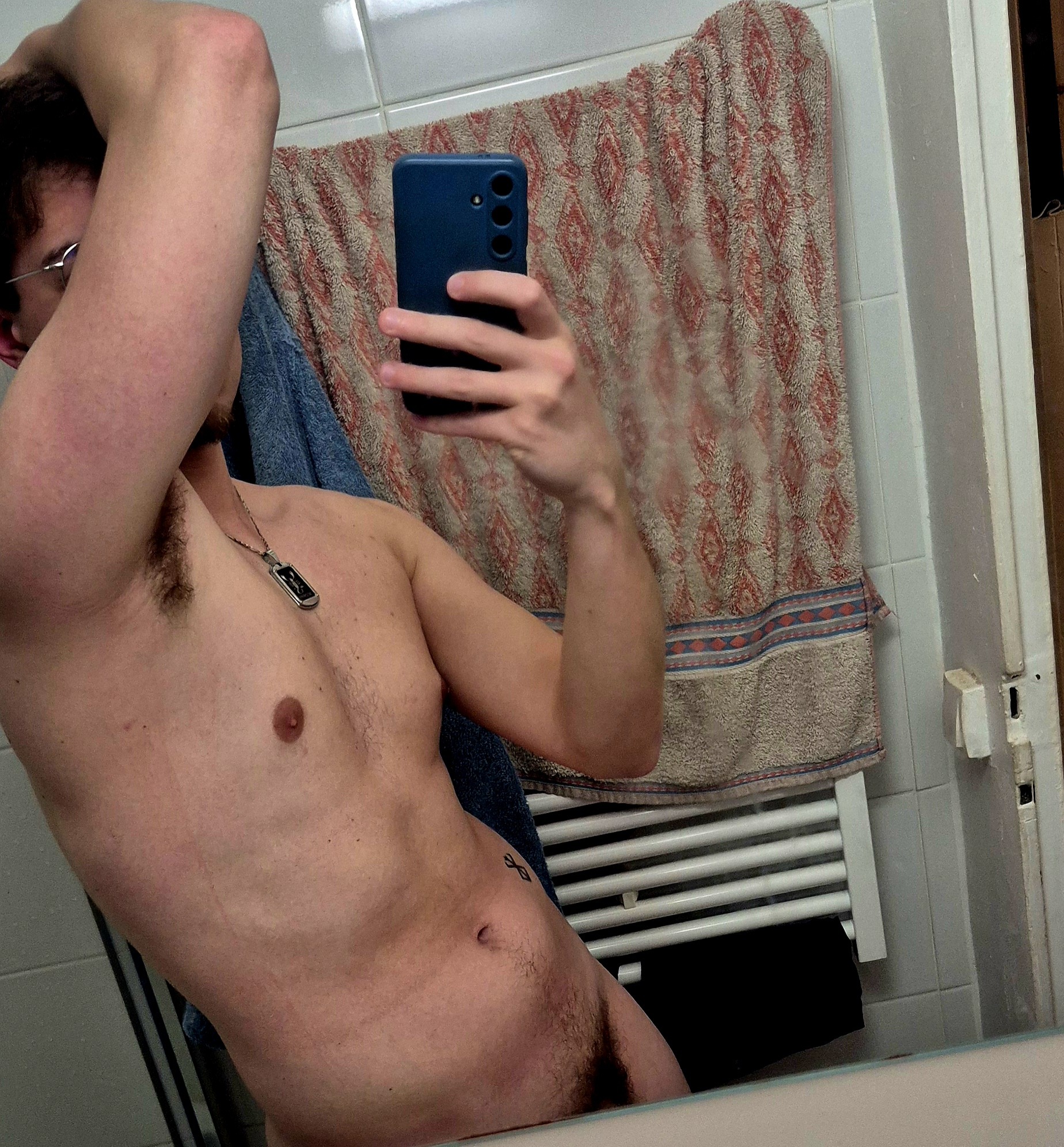 Damian, 25 ans, Etaux