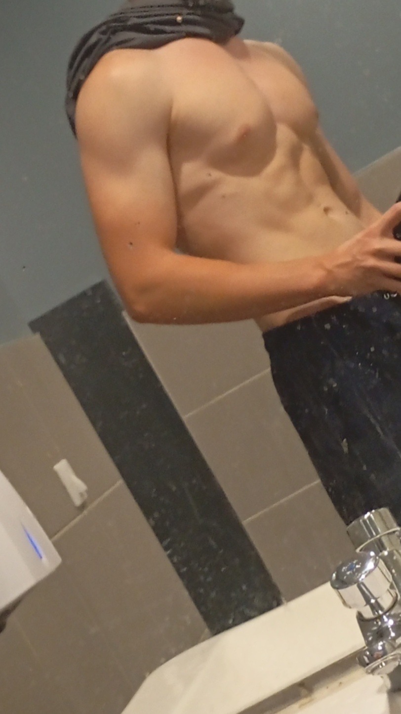 Yuri, 22 ans, Veyrier-du-Lac
